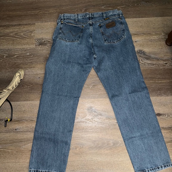 Wrangler 47MWZ Advanced Comfort Reg Fit Men's Bootcut Denim Jeans - Picture 4 of 4